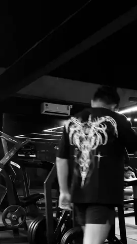 oversize tshirt....  #gymfit #clothingbrand #fypシ #gymrat #Fitness 