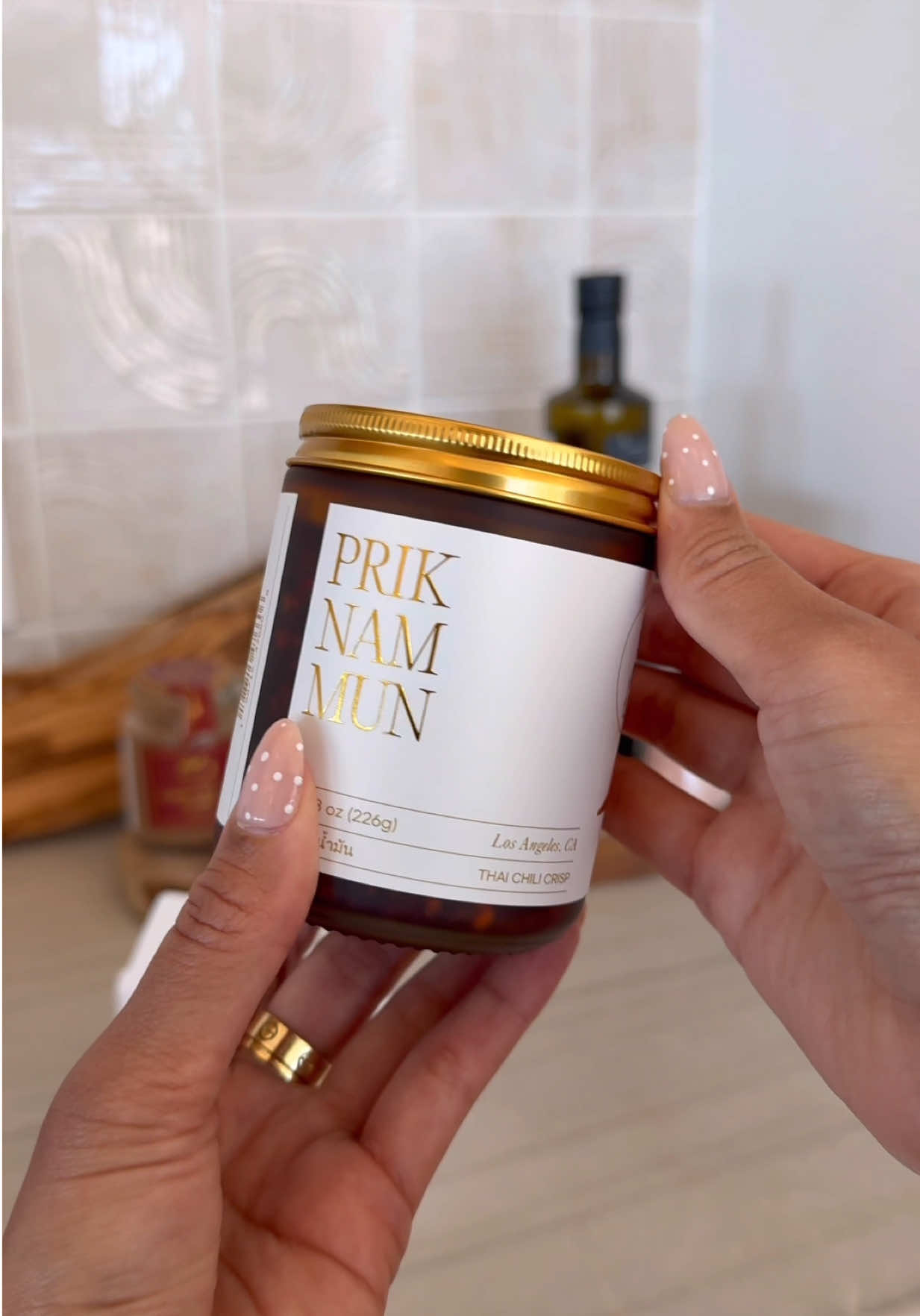 Unboxing the spice of life 🌶️🔥 Say hello to my new obsession — White Elephant Chili! Not just pretty, but packing heat 😍🐘 #UnboxWithMe #WhiteElephantChili #PGKApproved #lifepgklife #madeinla 