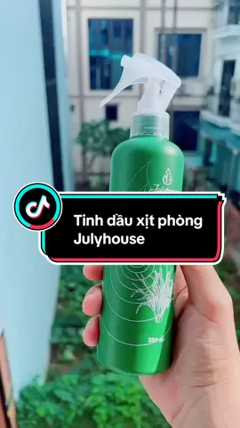 Tinh dầu xịt phòng Julyhouse thơm như Spa. Có nhiều hương để lựa chọn.  #tinhdauxitphong #julyhouse #tinhdauthiennhienjulyhouse #tinhdauthomphong #tinhdau #tinhdauthiennhien #binhdangxit #xh #viral #thinhhanh 