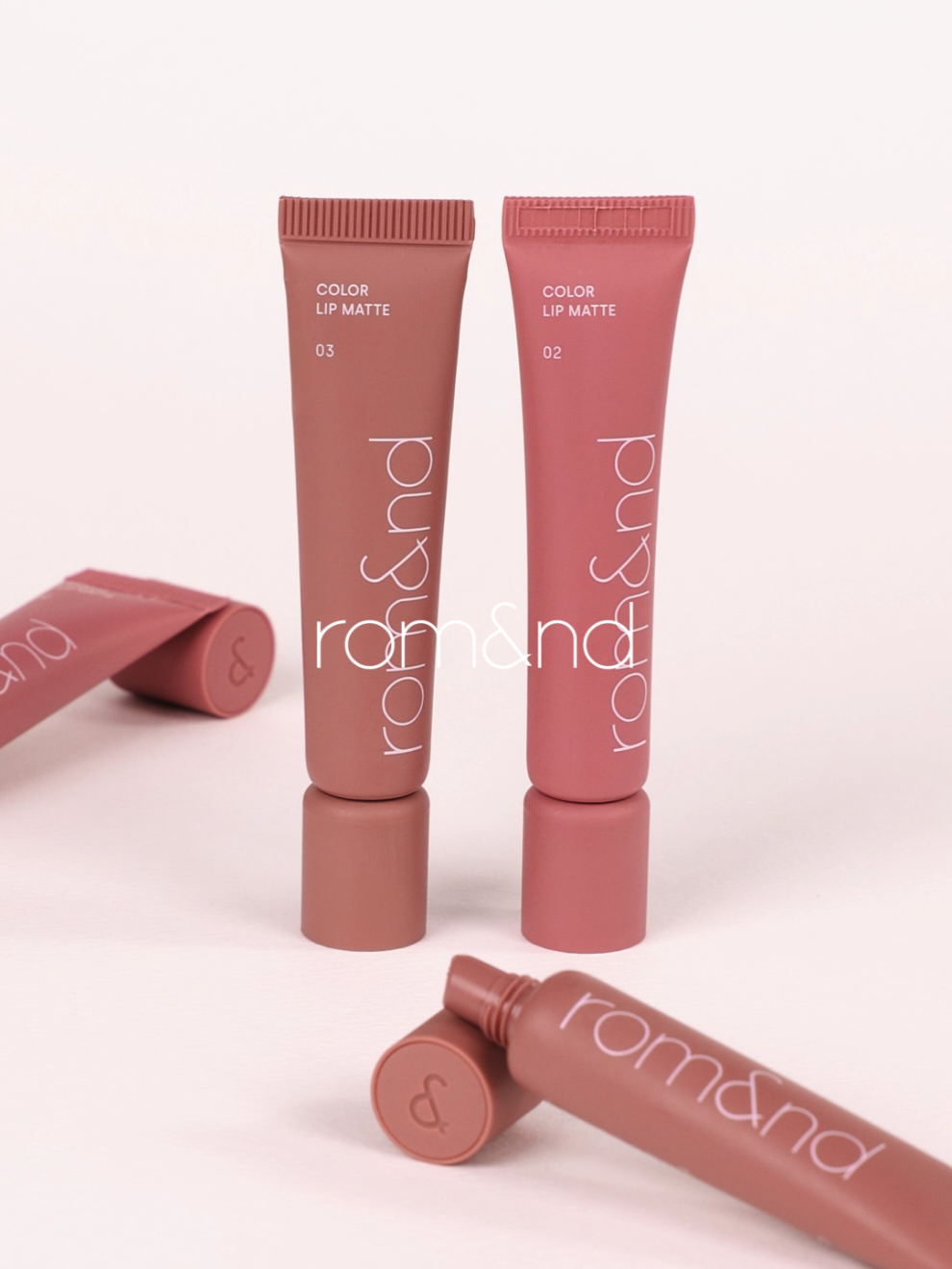 ขอแนะนำ Rom&nd Color Lip Matte — เนื้อเบลอนุ่ม สีแน่นชัด ไม่ทำให้ปากแห้ง ✨ เนียนนุ่มเหมือนปุยเมฆ แมตต์ละมุนทุกองศา ☁️ #romand #ลิปใหม่ #colorlipmatte #ลิปแมตต์เบลอ 