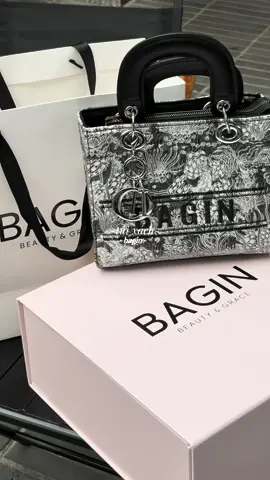 ẻm xinh ẻm sang quá bà oi 🥹✨🧁 #tuixach #bagin #tuixachbagin #tuixachvuong #unboxing #xuhuong #viral #mikyeon #fyp #fypシ゚viral 