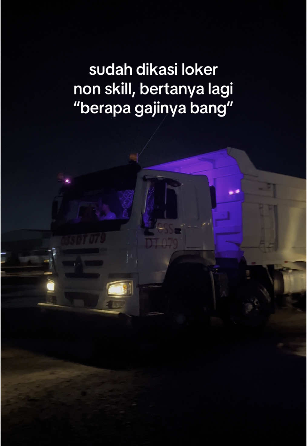 😆😭. . . . #storytime #infoloker #driverdt #driveross #dtoss #dt #storydriver #supirtruck #morosi #sitemorosi #budakgacor #rotary #fypシ゚ #fypage #fyppppppppppppppppppppppp  . @່ 