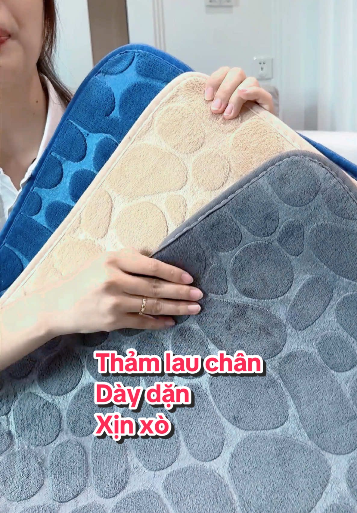 Thảm lau chân vân đá nổi dày dặn, sang xịn #thamlauchan #thamlauchansieutham #thamlauchanchongtruot #giadungtienich #PTT7N2.21GD