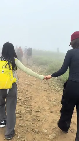 来到贵州，风景很美，姑娘也漂亮。#Min #min_vlog #guizhaugirl #vlogrurallife #mountaingirl 