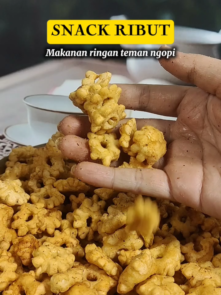 Snack ribut buat teman ngopi nih gaees #snackribut #snackributjadul #cemilanjadul #satukontentiaphari #30harireviewproduk #cemilanviral #cemilan #asmr #asmrsound 