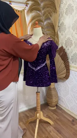 Bisa request warna dan size #kebaya #kebayawisuda #kebayaengagement #kebayamodern #kebayalamaran #wisudaoutfit #fyp #fypシ #fyppppppppppppppppppppppp 