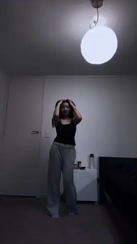 DC: @Kiana Time to get naughty 😈 #dance #lightdownlow 