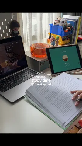 study study study #studygram #study #studytok #desk #studywithme 
