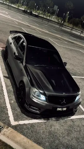 🩶🩶  #W204 #C200 #MercedesW204 #MercedesBenz #W204Malaysia #AMG #MercedesAMG 