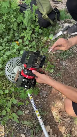 Máy cắt cỏ GX-35 lắp lưỡi xới cỏ _ #thapxanhtv #trangthapxanh #thapxanh #maycatco #mayxoidat 