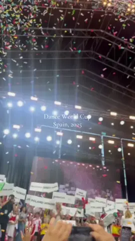 still doesn’t feel real. #danceworldcupspain #DWC #dance #contemporarydance #xybca #dancetok #viral #cyzbca #fypシ゚ #fyppppppppppppppppppppppp #@𝐒𝐈𝐌𝐃𝐒 