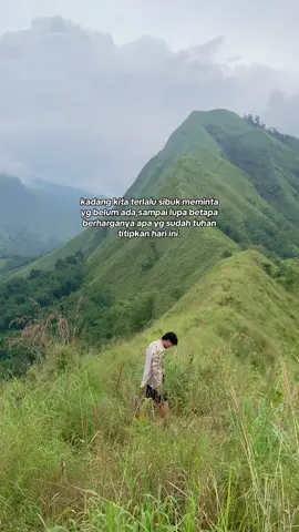 membunuh banyak  versi diriku untuk menjadi setenang ini #bukitcendonopacet 
