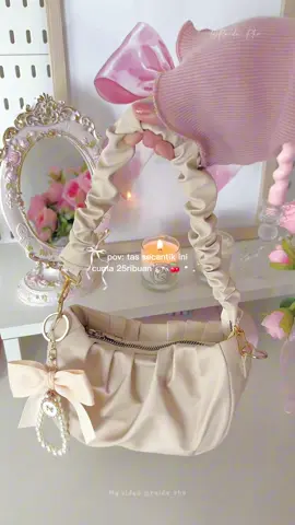the cutesy slingbag or shoulderbag!🎀✨ #tas #taswanita #shoulderbag #slingbag #tasmurah #tascantik #cute #taspremium #slingbagcantik #aesthetic #foryou 