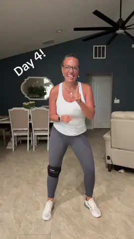 #squatchallenge #3timesaday #30days 