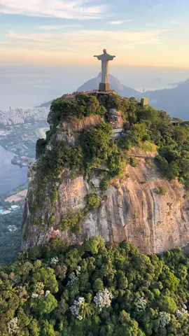 📍Rio, Brazil 🇧🇷 #travel #photography #videography #twoweeksinnashville #brazil🇧🇷 #brazil #riodejaneiro #rio #christtheredeemer #christ 