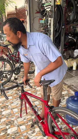 เทคนิควิธีนำจักรยานเข้ารถเก๋งแบบง่ายๆ  #เทคนิคจักรยาน #ร้านปั่นให้ไกลไปให้ถึงไบซิเคิล #ซ่อมจักรยานหนองบัวลำภู 