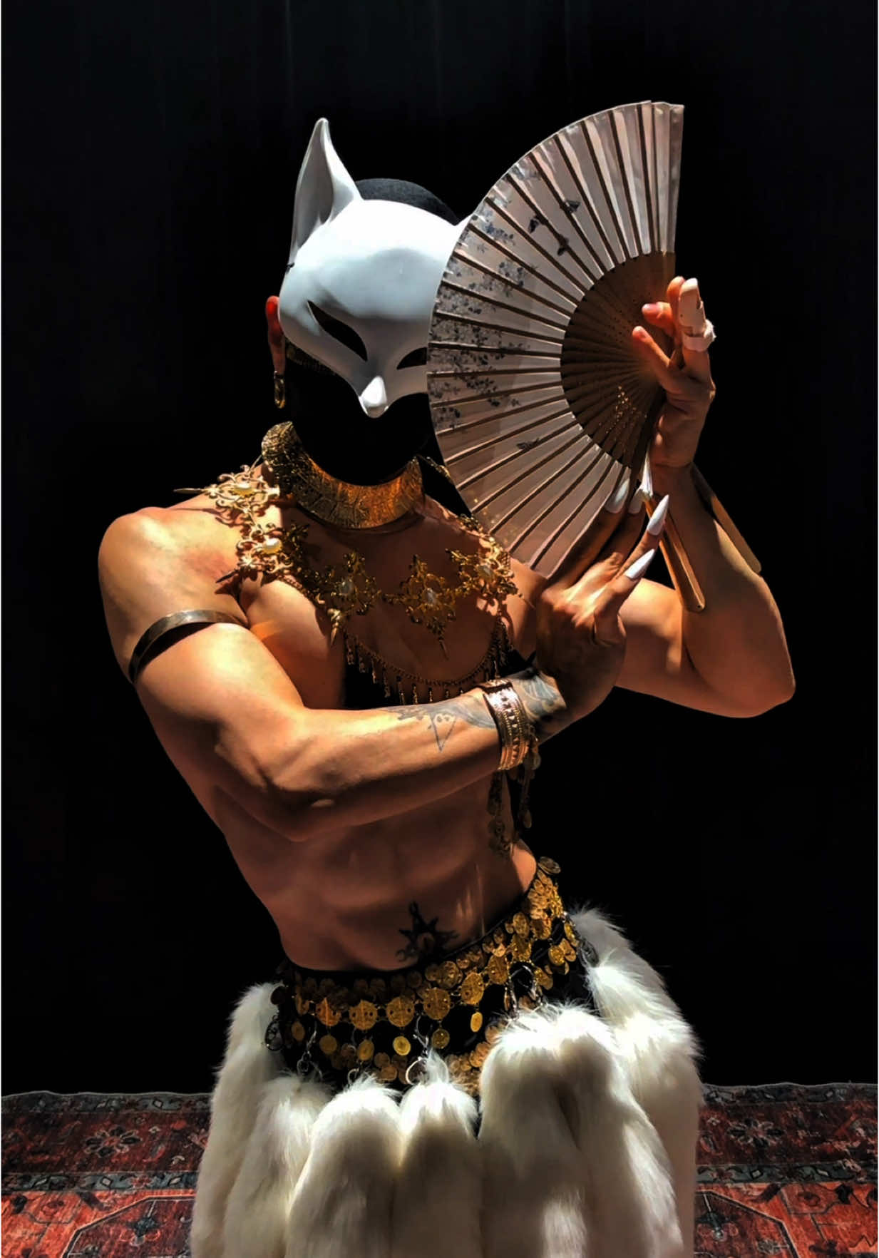 九尾狐🦊#bellydance #dance #肚皮舞 #东方舞 #九尾狐#muscle #肌肉 #腹肌 