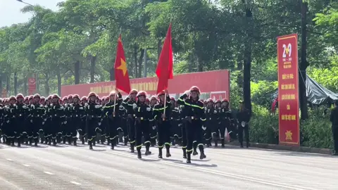 Khối Nam Sĩ Quan Cảnh Sát Phòng Cháy Chữa Cháy tham gia Hội thao Hợp luyện A80 tại thao trường ĐHQG Hà Nội ngày 5/7. #CapCut #A80 #dieubinhA80 #duyetbinh #dieuhanh #quockhanh #2thang9 #congan #K02 #viral #trending #thinhhanhtiktok 