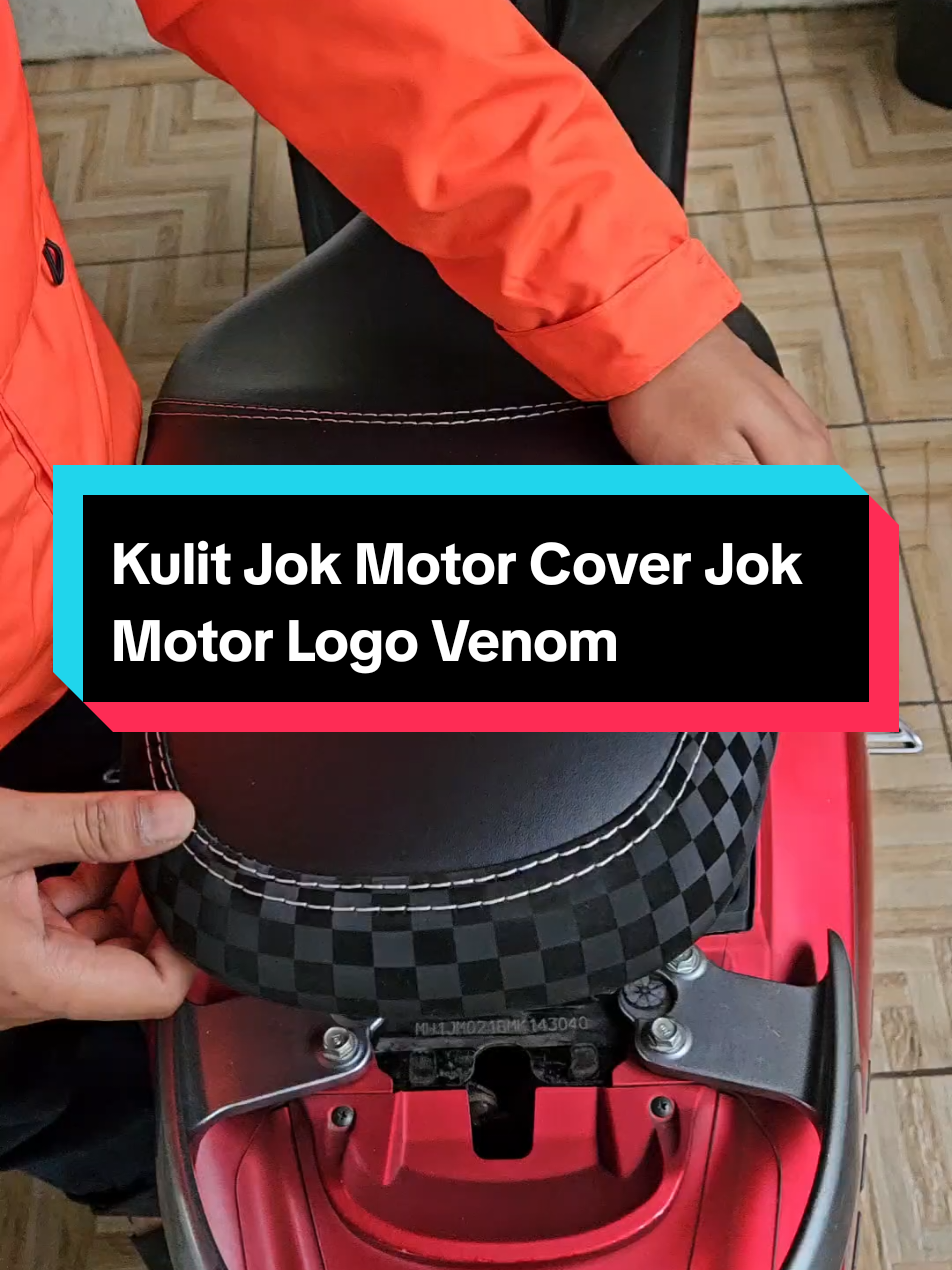 Kulit Jok / Cover jok motor Logo Venom X Carbon 3D Pasang Simpel Anti Ribet, Tidak Perlu Copot Jok. Kalo Sudah Terpasang Beuhh Jok Motor Jadi Kece Parah, Yuk Gass Order Sekarang Juga Di Keranjang Kuning 😎 #coverjokmotor #jokmotor #coverjok #coverjokanticakarkucing #sarungjokmotor 