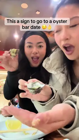 This oyster bar is 10/10 😍 📍 Hook Line & Sinker Burwood Westfields 🤤 #oysters 
