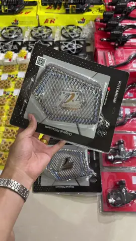 គំរប កាបាំងផុក titanium🥰❤️ សម្រាប់ កាបាំងផុក របស់ click-Vario😻❤️មានក្នុងស្តុកស្រាប់បងប្អូន🙏❤️តម្លៃសមរម្យធានាគុណភាពជូន🥰❤️ #pheng168 #cambodia🇰🇭 #fyp #foryou #vario125 #ស្រឡាញ់ការលេងម៉ូតូ🥀🙋🏍️ #vario150 #vario 