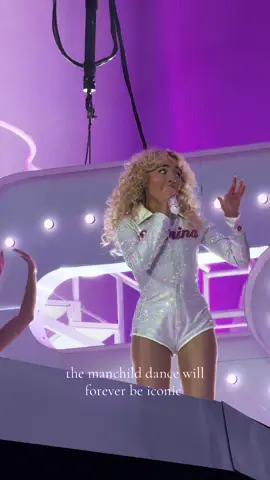 I fear I will never get over this night #shortandsweet #sabrinacarpenter #bsthydepark #manchild #fangirl #trending #foryou #foryoupage 