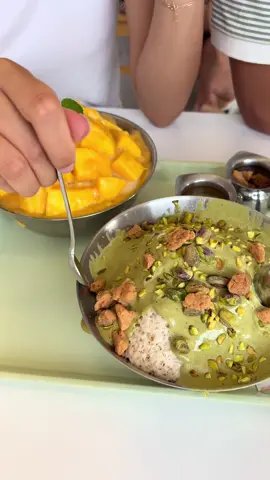 Vegan cafe in Itaewon!  #bingsu #seoulkorea #seouleats #seoulfoodie #itaewon #itaewoncafe #seoulcafe 