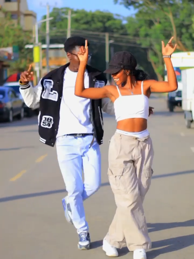 Namipa😍❤️ W//@🦋BWABI❣️✨ Dc @The Force Ke @quincy_icon #tweezy #goviral #wakondeforever #makemefamous 