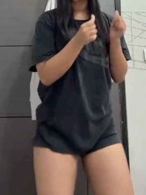 でかい中学生がドン引くくらい可愛く躍ってみたよwww #太い足失礼します #JC1 #13yo #167cm #UU #fyppppppppppppppppppppppp 