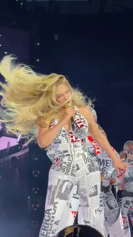 THANK YOU BLUE ⭐️ — diva live at cowboy carter dc night two @Beyoncé #beyonce #cowboycarter #cowboycartertour #beyonceconcert @SeatGeek 