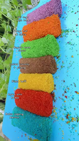 Jajanan yg nggak boleh di skipp ini!! ⛺️ : Tenda putih  📍 : Taman batang agam  ⏰ : Buka jam 15.30 sore #risol #risoles #risolesmayones #risolespelangi #risoleswarnawarni #payakumbuh #batangagam 