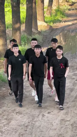 #xuhuongtiktok #ti #hmoob #thịnhhành #lênxuhướng #tiktok2025 #xuhuong #xuhuong 