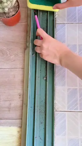 DIY window groove door gap cleaning brush #fyp #homehacks #homeimprovement #hometips #homesweethome 