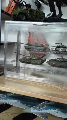 Yang suka collect figurines atau any collectible memang ngam dapatkan display case ni. #displaycase #display #toycollection #toycollectors #toys #kotakdisplay #acrylicdisplay #barangmurah #barangviral #fyp 