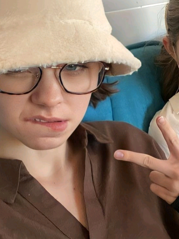 طلبت عمري!!!؟#ايما_مايرز #explore #foryou #fyp #اغاني عراقيه #اغاني_مسرعه💥 #fepppppppppppppppp #tiktok #EmmaMyers