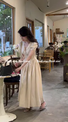 #xhuong #xh #tiktok #vayxinh #thoitrang #homnaymacgi #thoitrangcongso #viral #trending #homnaymacgi #trend #LearnOnTikTok #phoido #xhtiktok #style #quanao #fashion #outfit #fyp #foryou #thoitrangtiktok 