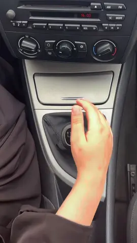 Comment changer de vitesse sans se tromper?  #astuce #autoecole #permisdeconduire #Tipsandtricks 