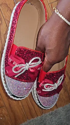 Okay I'm so glad I have a little girl because look at those cute rhinestone loafers! It's so comfortable and very cute, perfect for summer and fall! 💖 ☀️ 🍂 #Loafers #Summer #Fall #Girl #Comfort 