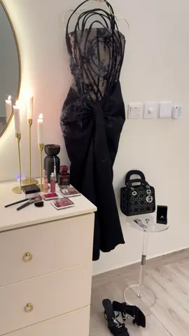 #اناقه #فستان #تصميم_فيديوهات🎶🎤🎬 #تصميم #ديور #dior #اكسبلور #ترند #ميكب #فستان_سهره #تصوير #زواج #الشعب_الصيني_ماله_حل #مالي_خلق_احط_هاشتاقات #شي_ان #مصممه 