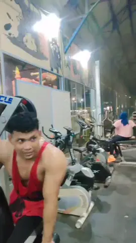 Team Malam💪 #personaltrainer #gym #gymrat #GymLife #spfitness #batam #batamnews #video #videoviral #fypage #fyppppppppppppppppppppppp 