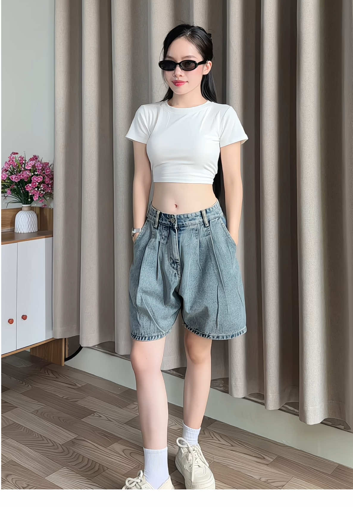 Ta nói nó sang, năng động, trẻ trung hội tụ đủ #phuongchanhsa #phoudi #OOTD #nicool #quanjeannu #quanjeanngo 