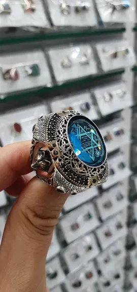 Hz. Süleyman Mührü Mavi Taşlı Gümüş Erkek Yüzük . Ürünlerimiz 925 ayar gümüştür. . ✅Kapıda Ödeme İmkanı  ✅Ücretsiz Kargo  ✅Kredi Kartı / Havale  ✅3 Taksit İmkani  www.alyansevim.com 💻 WhatsApp 📲 +90 (544) 855 10 05 numaradan iletisime geçebilirsiniz . 📍Mağaza : Molla Fenari Mh. Bileyciler Sk. Mermer han No :19/13 Beyazıt Fatih İstanbul ☎️ 0850 532 35 77  #erkekyüzüğü #erkekyuzugu  #erkekyüzüğümodelleri #gümüşerkekyüzük #erkekyuzükleri