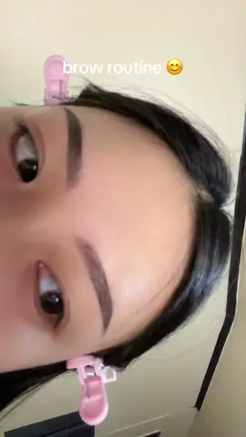 tinatamad rin ako magsalita neng 🤘🏻 hell yeah 🤘🏻🤘🏻🤘🏻🤘🏻🤘🏻🤘🏻🤘🏻🤘🏻 #brow #eyebrow #routine #browroutine #eyebrows @Issy Cosmetics @strokesbeautylab @Absidy Beauty 