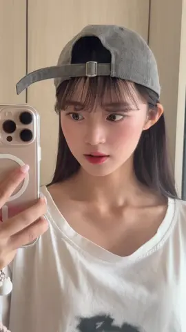 Tongue challenge 😋 . . . . . . #fyp #reels #challenge #trend #tiktok #챌린지 #댄스 #dance #chachaslide #chachaslidetonguechallenge 