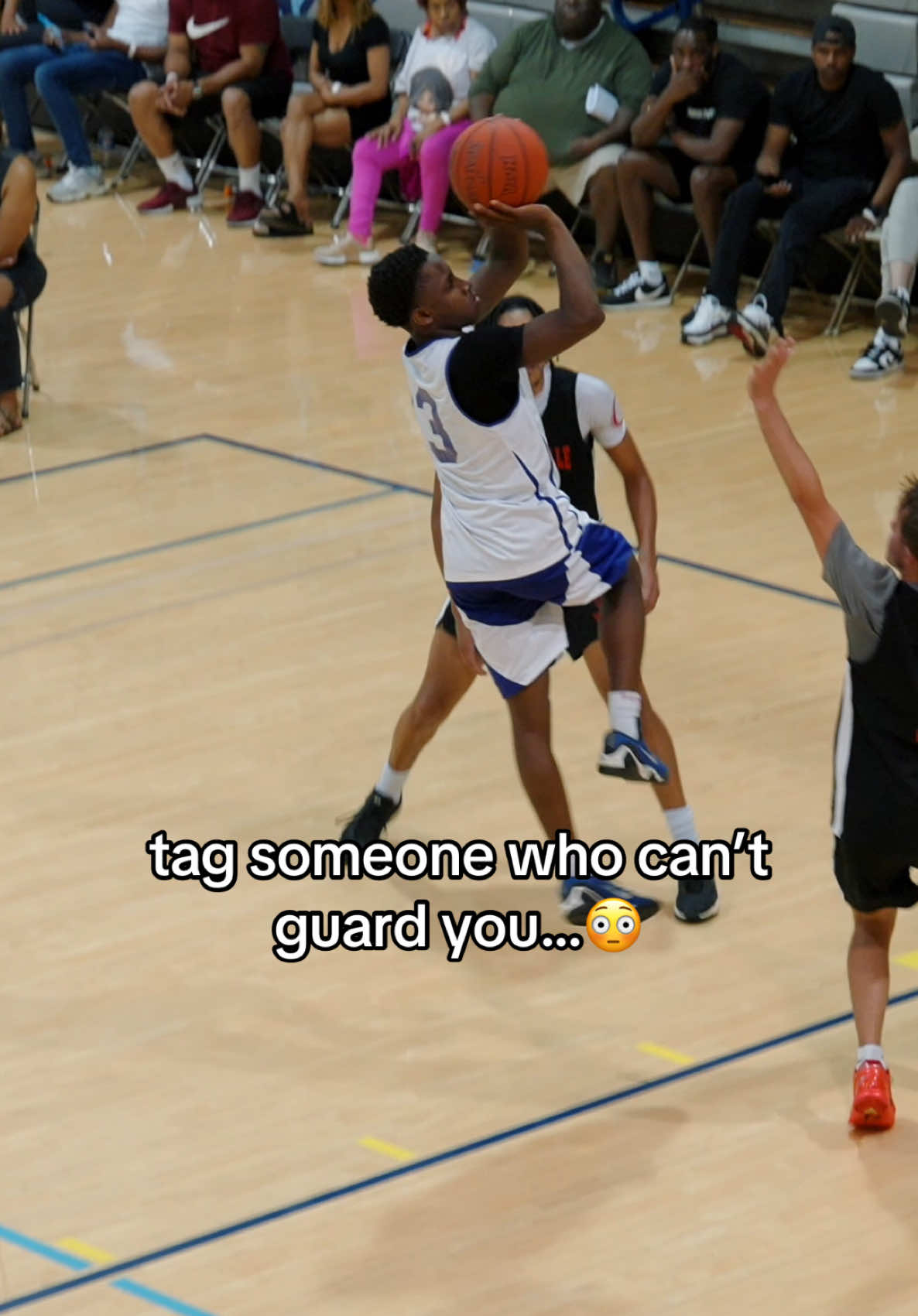 Tag someone who can’t guard you in the comments…😳 #fyp #aau #rjsmith #philly 
