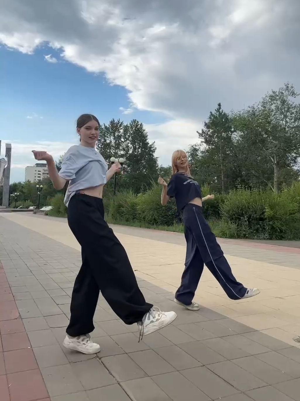 JUMP — BLACK PINK @soa   #blackpink  #jump #JUMP #BP #BLACKPINK #kpop #comeback #блекпинк #концертблэкпинк #джамп #kkiittme #kitt #kitty #kittixa #school #школа #❤️ #салам #жиза #ок #окак #Тикток #тикток #рек #рекомендации #глобальныерекомендации #18yo #18 #recommendations #tiktok #тренды #Тренды #трендытиктока #тренди #Тренди #тиктоки #танец #Танец #Dance #dance #fup #fupシ #on #видео #фото #многопросмотров #интересно #посты #rec #имба