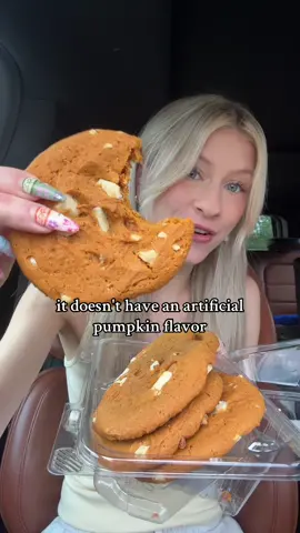 Pumpkin spice season is here !! 🎃 #pumpkinspice #pumpkindessert #Foodie #explore #pumpkin #walmart 