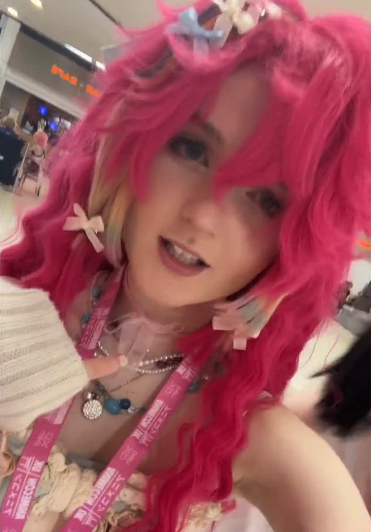 Miss con😞 mikan-@⟢✦ 𝕹𝖊𝒙𝒙𝖎𝖊 ✦  #pinkiepie #mikan  #pinkiepiec#pinkiepiecosplayony #mlp #mlpcosplay #mylittleponypinkiepie #mlppinkiepie #cosplay #mlpcos #pinkie #fyp #fypage #boost #viral#☆ #animecon #animecon2025 