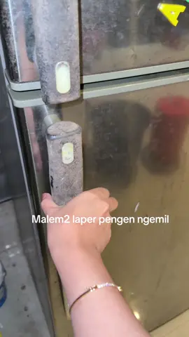 Sapa si naro terasi di piring🤯 #ngakak #anjay #lucu 