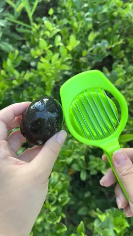 What does a century egg look like when cut open?👀#cut #asmr #oddlysatisfying #centuryegg #challenge #fyp #viral 